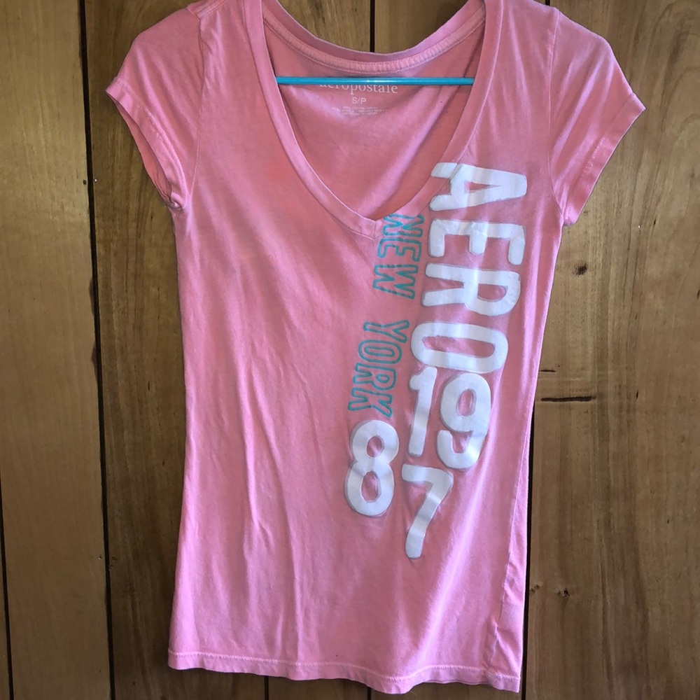 Fitted v neck t shirt